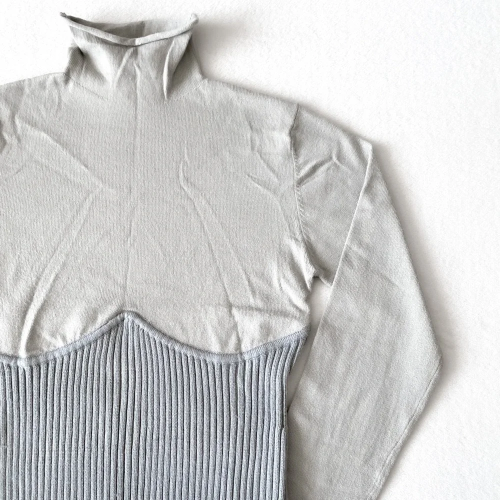 ZARA Colourblock turtleneck - Picture 2 of 8